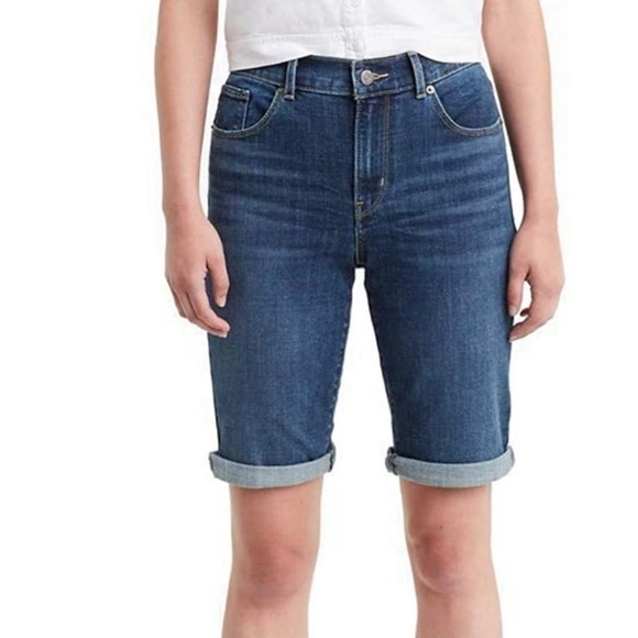 Levi's‎ Classic Bermuda shorts size 32 denim casual - Picture 1 of 12